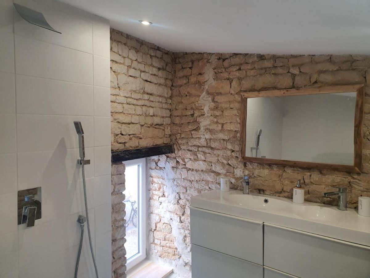 Appartamento La P'tite Écurie Saint-Jean-de-Liversay Esterno foto